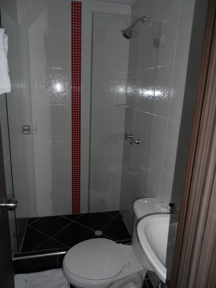 Hotel Casa Quinta Embajada Bogota Bagian luar foto