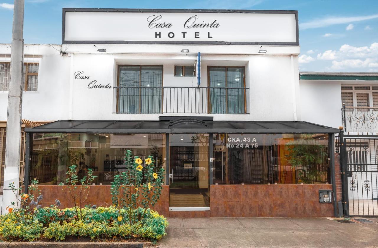 Hotel Casa Quinta Embajada Bogota Bagian luar foto